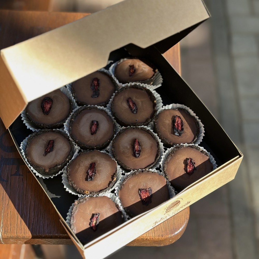 „Black currant” prajitura vegana fara zahar (45g)