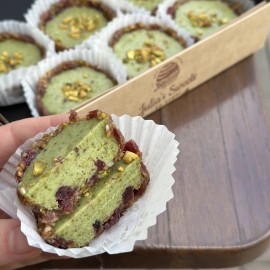 „Pistachio Cranberry” prăjitură fără zahăr 