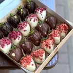 Set de capsuni acoperite cu ciocolata